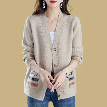Женская весенне-осенняя мода С V-образным вырезом и жаккардовым карманом на пуговицах, Повседневный универсальный свободный свитер с длинным рукавом, вязаные топы