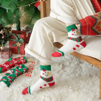 Рождественские носки из кораллового бархата для женщин, осень-зима, утепленные теплые домашние носки для сна, осень-зима, плюшевые носки для пола